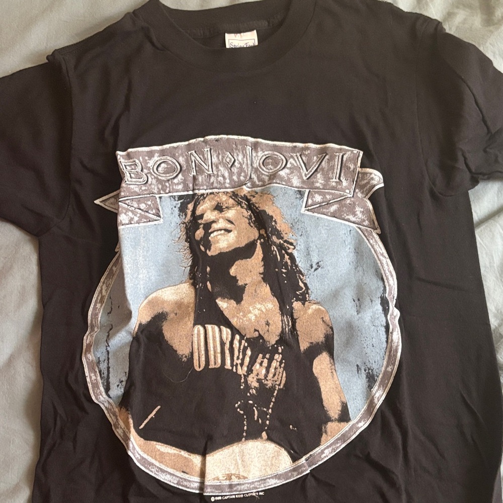 Vintage Bon Jovi tshirt